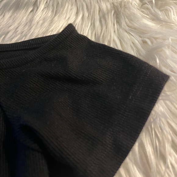 Michael Stars cold shoulder short sleeve shirt - Picture 7 of 11